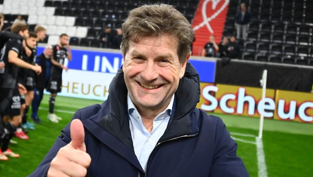 Daumen hoch! Nach dem bitteren Europacup-Aus hat Didi Riegler nun wieder gute Laune.