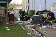 Auch Müllcontainer wurden angezündet.