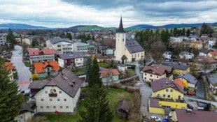 Henndorf soll einen neuen Recyclinghof bekommen. (Bild: Markus Tschepp)