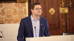 Niko Swatek wirft der Landesregierung fehlende Transparenz vor.  (Bild: Jauschowetz Christian)