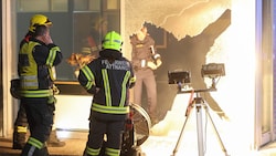 In Attnang-Puchheim wurde eine Scheibe eingeschlagen. (Bild: Matthias Lauber/laumat.at)