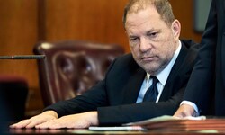 Der Prozess um die mutmaßlichen Sexualverbrechen von Harvey Weinstein wird in New York neu ...