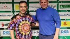 Füchse-Boss Bob Hanning (li.) mit Conny Wilczynski. (Bild: Füchse Berlin)