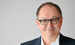 Als Unternehmer höchst erfolgreich, geht Martin Winkler jetzt in die Politik: Der 61-Jährige ...