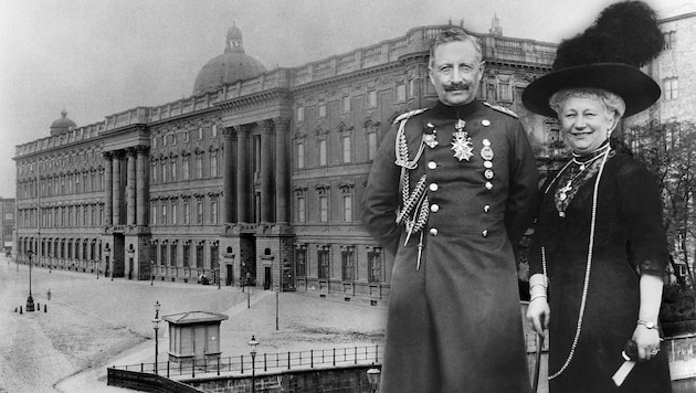 Wilhelm II., Deutschlands letzter Kaiser und seine Ehefrau, Kaiserin Augusta, im Jahr 1910. Dahinter: das alte Berliner Stadtschloss