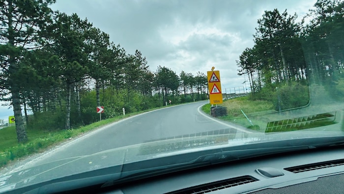 Unwissenheit bei der Auffahrt Wöllersdorf. Zwar wird darauf hingewiesen, dass gleich eine ...