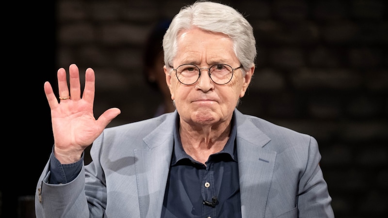 Kurz vor seinem 83. Geburtstag erzählt Frank Elstner, dass er eine Not-OP mit anschließendem Krankenhausaufenthalt hinter sich hatte. (Bild: APA/dpa/Sina Schuldt)