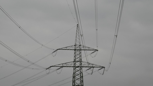 Tausende Tiroler Haushalte waren ohne Strom. (Bild: P. Huber)
