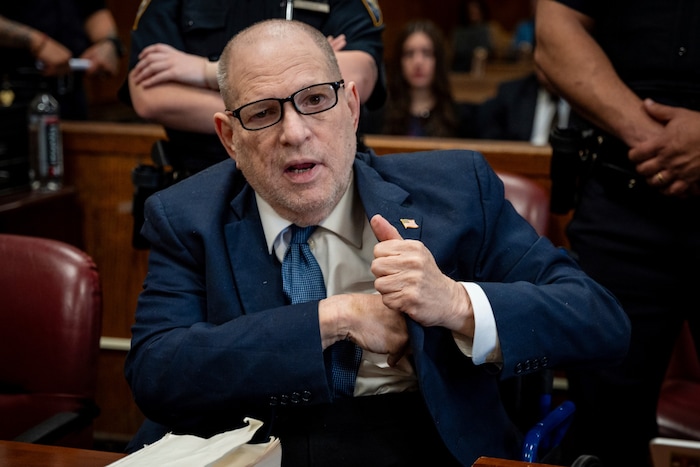 Harvey Weinsteins Prozess wird neu aufgerollt. Der ehemalige Hollywood-Mogul beteuert seine ...