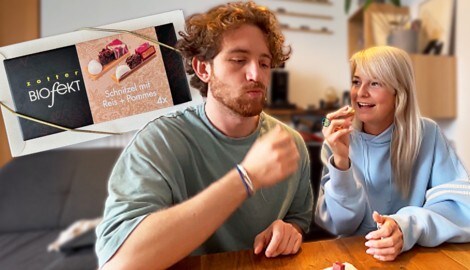„Krone“-Redakteurin Irina Stöckl hat den ultimativen Taste-Test mit einem Freund per Video festgehalten. (Bild: Krone KREATIV/Irina Stöckl)