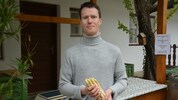 Andreas Haider aus Illmitz freut sich über weißen Spargel. In der kommenden Woche wird auch der ...