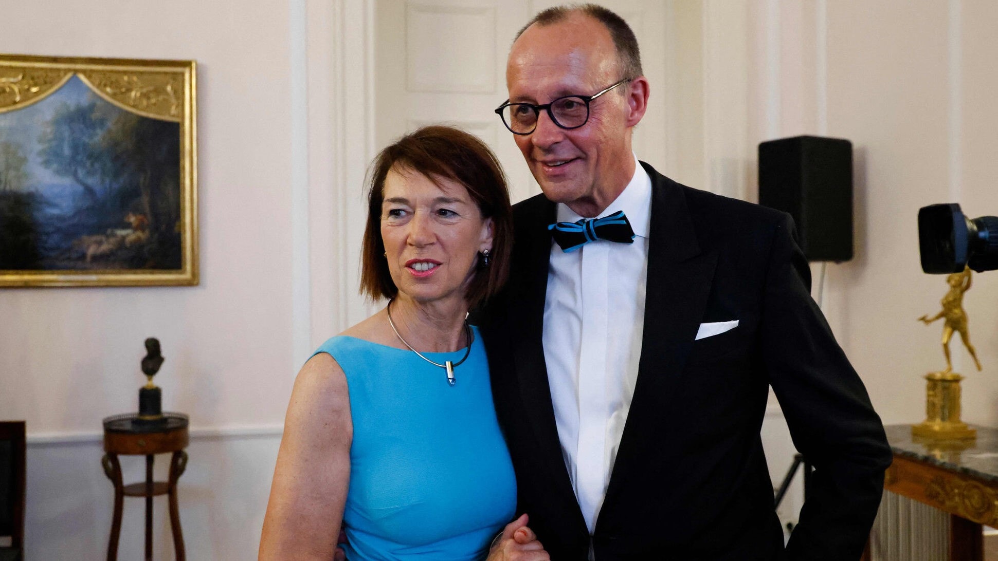 ab-ins-kanzleramt-herr-merz-und-seine-richterin-die-neue-first-lady