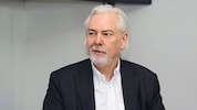 Jacek Olczak, Chef von Philip Morris, prangert falsche Tabakpolitik in Brüssel an.