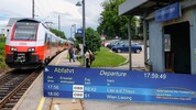 Ein leeres Feld bei „erwarteter Ankunft“, dafür steht die Zeit laut Linienplan noch auf der ...