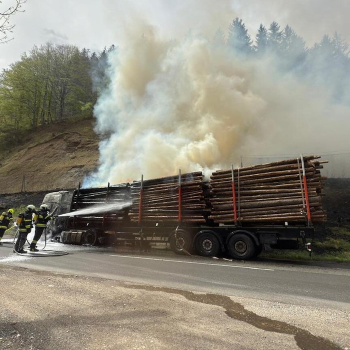 Durch den Einsatz der Feuerwehren konnte Schlimmeres verhindert werden.