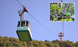 Bei dem Unglück waren mehrere Kabinen der Seilbahn betroffen.
