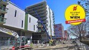 Baustelle Berresgasse (li.)- wo früher Felder und Wiesen waren, wird heute betoniert.