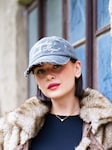 Vom Blondie zum Blacky: Sängerin Mathea meldet sich mit ihrem „Life-Update“ zurück. 