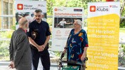 Die enge Kooperation mit der Polizei soll Bewohnern und Besuchern mehr Sicherheit und auch mehr ...