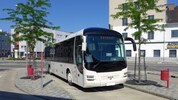 An vielen Haltestellen sind die Fahrgäste Wind und Wetter schutzlos ausgeliefert.