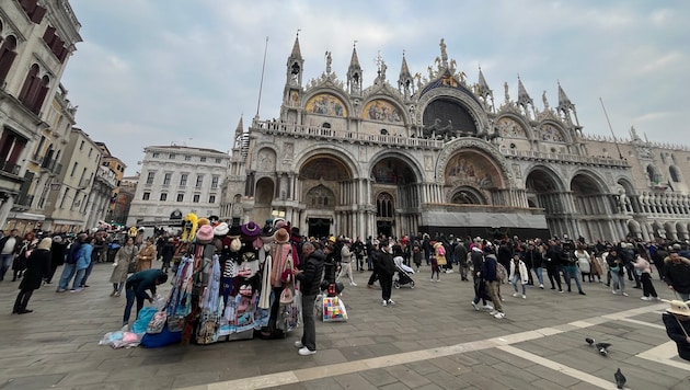 Wer 2025 früh buchte, zahlte für den Eintritt in die Lagunenstadt fünf Euro. Kurzentschlossene ...