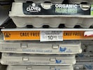 In den USA werden für ein Dutzend Eier teils horrende Preise verlangt. (Bild: AFP/JUSTIN SULLIVAN)
