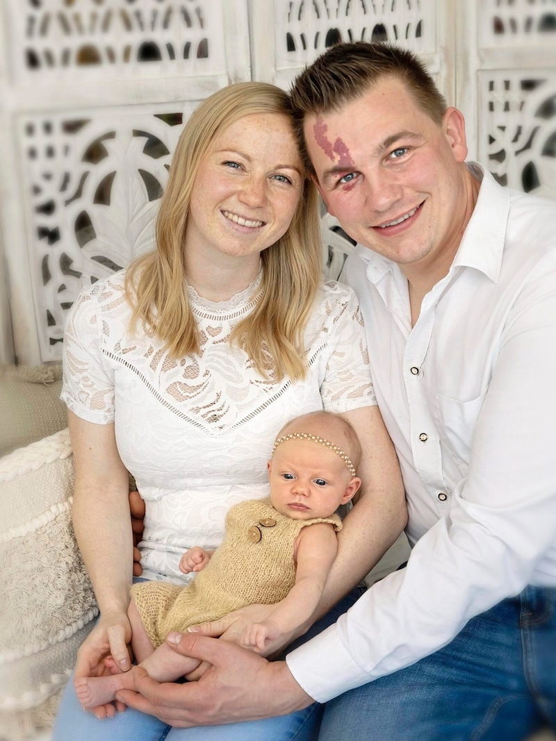 Nina und Hannes aus Aich mit Baby Frida  (Bild: Foto Siederei)
