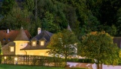 Das Anwesen in Hallwang bei Salzburg will einfach keinen Käufer finden. (Bild: Markus Tschepp)