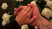 Auf Instagram zeigt Romina Palm stolz ihren Verlobungsring (Bild: instagram.com/rominapalm)