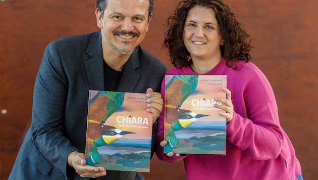 Chiara und die Bienenfresser von Herbert Schneeweiß und Hilde Renner gibts im gut sortierten Buchhandel und unter chiarasabenteuer.at (Bild: Christopher Schneeweiß)
