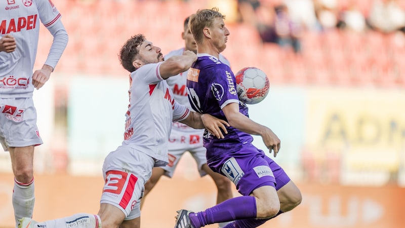 Die beiden Teams verpassten es ihre Chancen zu Tore zu machen. (Bild: GEPA)