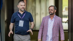 Vizepräsident Zjelko Karajica mit Neo-Hauptsponsor Helmut Kaltenegger. (Bild: GEPA)