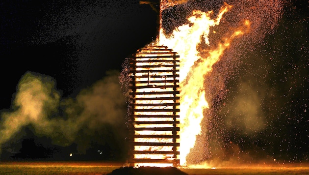 In der Auferstehungsnacht werden im ganzen Lungau wieder hölzerne Osterfeuer brennen.