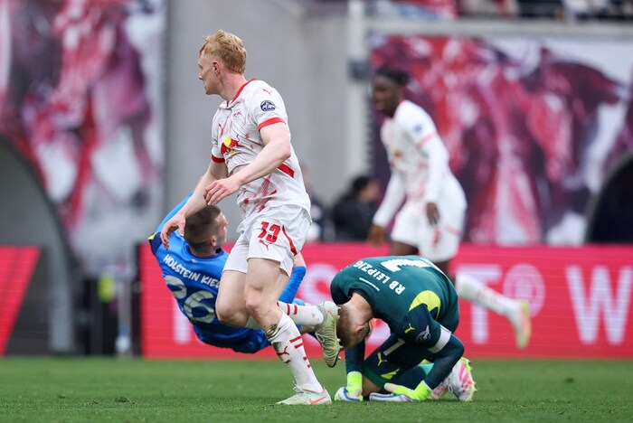 David Zec und Peter Gulacsi (r.) waren böse aneinandergekracht.