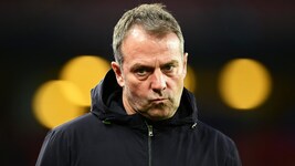 Hansi Flick ist mit dem Spielplan in La Liga nicht einverstanden.