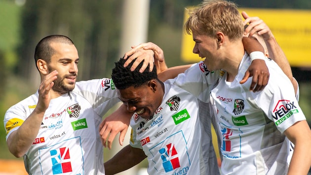 Großer Jubel beim WAC nach einer dominanten Leistung gegen Rapid! (Bild: GEPA)