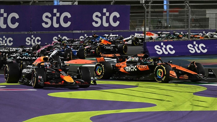 Max Verstappen verließ die Strecke und bekam eine Fünf-Sekunden-Strafe.