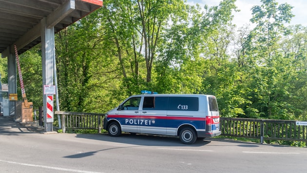Der Verdächtige raste mit teils waghalsigen Manövern durch mehrere Bezirke in Wien. (Symbolbild)