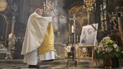 Kardinal Schönborn beim Gedenken an den verstorbenen Papst im Stephansdom