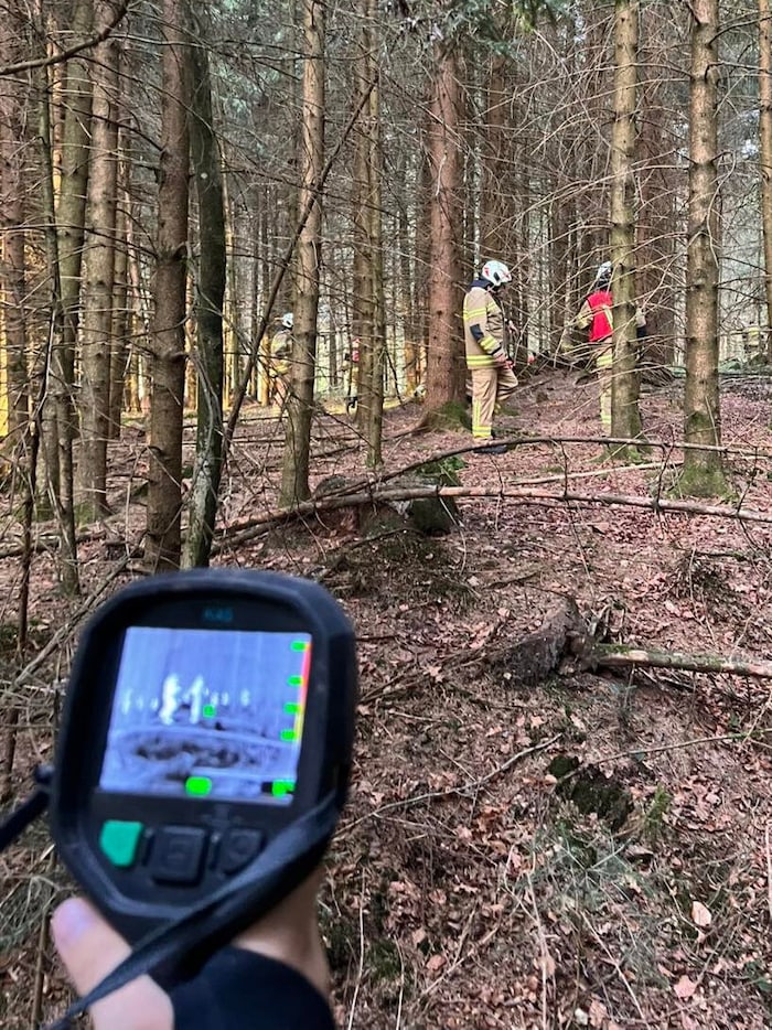 Die Feuerwehr machte sich gemeinsam mit der Polizei auf die Suche ...
