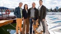 V. l.: Alfred Dorfer, Doris Golpashin, Maximilian Brückner und Ferdinand Seebacher mit Rex.