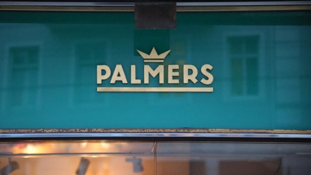 Dunkle Zeiten bei Palmers. Aber nicht alle sind negativ gestimmt. (Bild: Tröster Andreas)