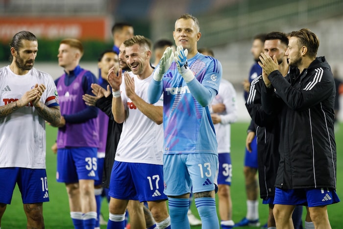 Ivan Lučić im Kreise seiner Teamkollegen von Hajduk Split