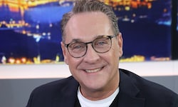 Heinz-Christian Strache bei einem Besuch im krone.tv-Studio