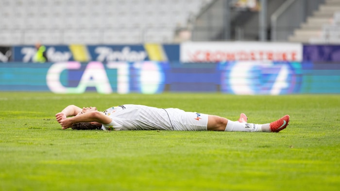 Am Boden! Altachs Kicker waren nach der 0:1-Pleite am Tivoli frustriert.