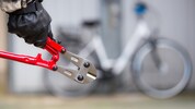 Möglichkeiten, sein Fahrrad vor Diebstahl zu schützen, gibt es viele. Die richtige Auswahl zu ...