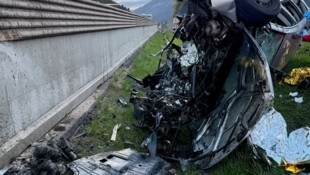 Am Auto enstand ein Totalschaden.