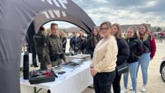 Frauen haben am Girls‘Day die Möglichkeit, hinter die Kulissen des österreichischen Bundesheeres zu blicken. (Bild: Schwab Alexander)