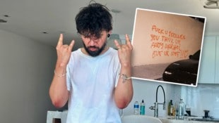 Unangekündigt überraschte der Dubstep-Pionier am 1. April mit „F*CK U SKRILLEX YOU THINK UR ANDY WARHOL BUT UR NOT!! <3“ – einem Album voller Rave-Energie und After-Hour-Vibes.  (Bild: Krone KREATIV/NAKEESHA, Warner Studios)