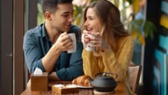 Schaut gut aus, oder? Ob das auch bei unserem Versuchs-Paar Teresa und Peter so war und was der Date-Profi dazu sagt, verraten wir Ihnen weiter unten im Artikel.  (Bild: Arthur Hidden Photography – stock.adobe.com)